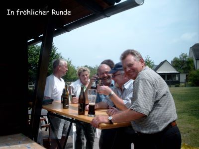 In fr�hlicher Runde